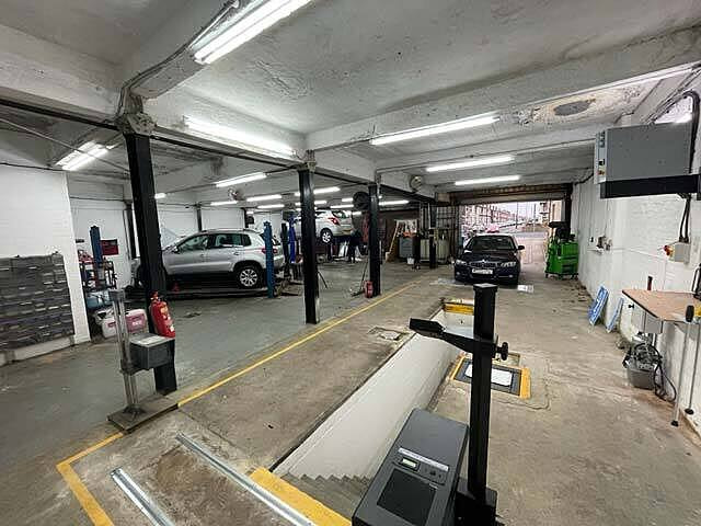 Sell your car to Fast Track MOT Centre